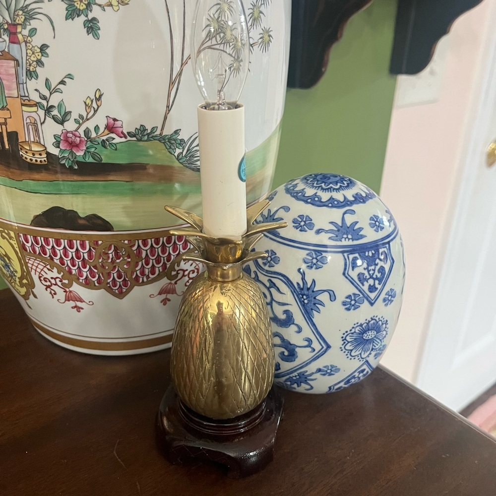 Gold Pineapple Accent Lamp